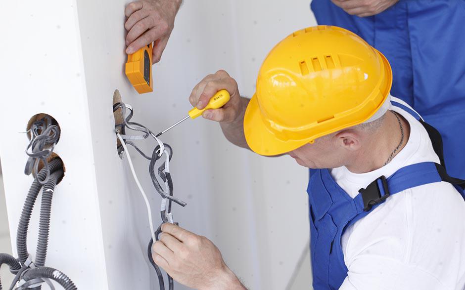 électricien de maintenance Menucourt